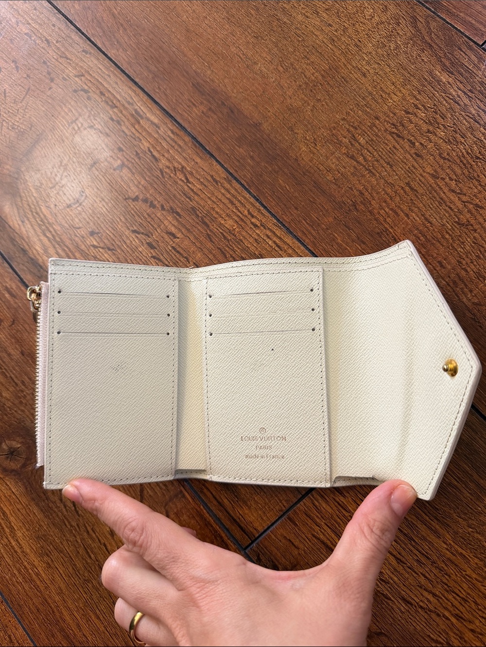 Mini Wallet - Picture 3 of 6